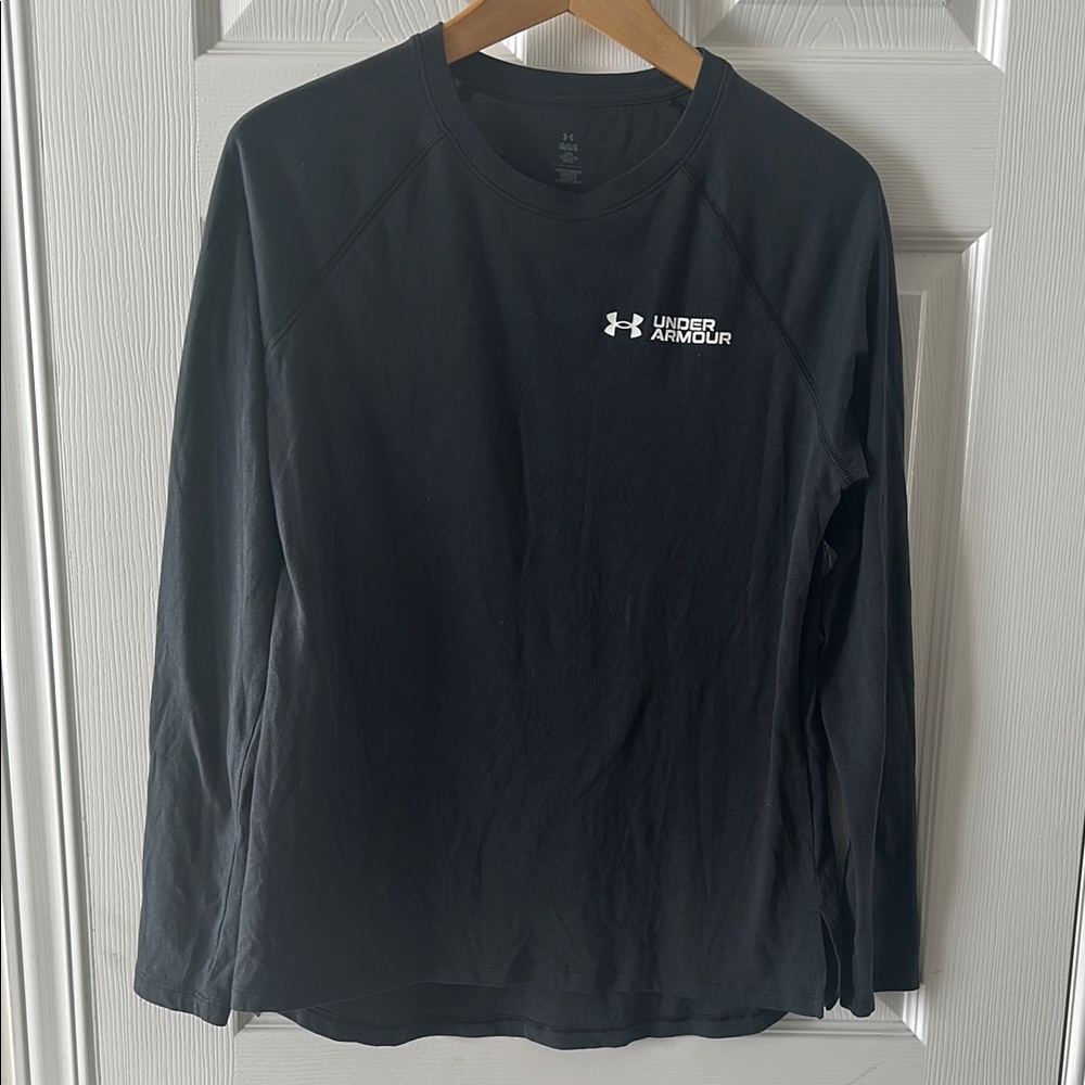Under Armour women’s Long Sleeve Shirt